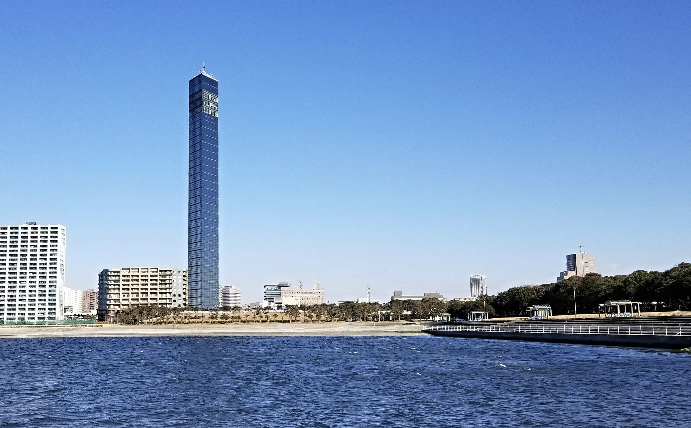ビジネスシーンの背景動画を代替する静止画